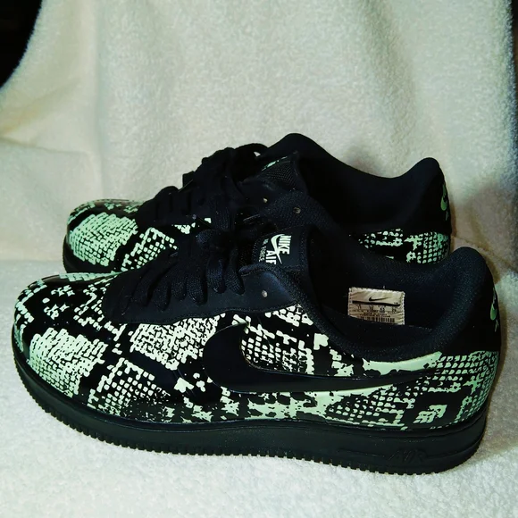 Nike Air Force 1 Foamposite Snake Skin Patern Patent Leather Sneakers - Picture 1 of 5